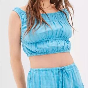 American Eagle Cotton Cropped Peasanty Blouse size Medium